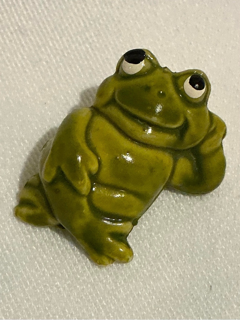 Frog Figurine. Dreaming/Relaxing Pose. Plastic. Vintage ~Late 1970s-Early 1980s